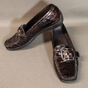 Stuart Weitzman patent leather loafers 7M